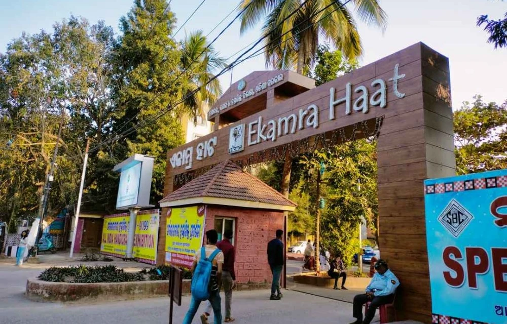 Ekamra Haat